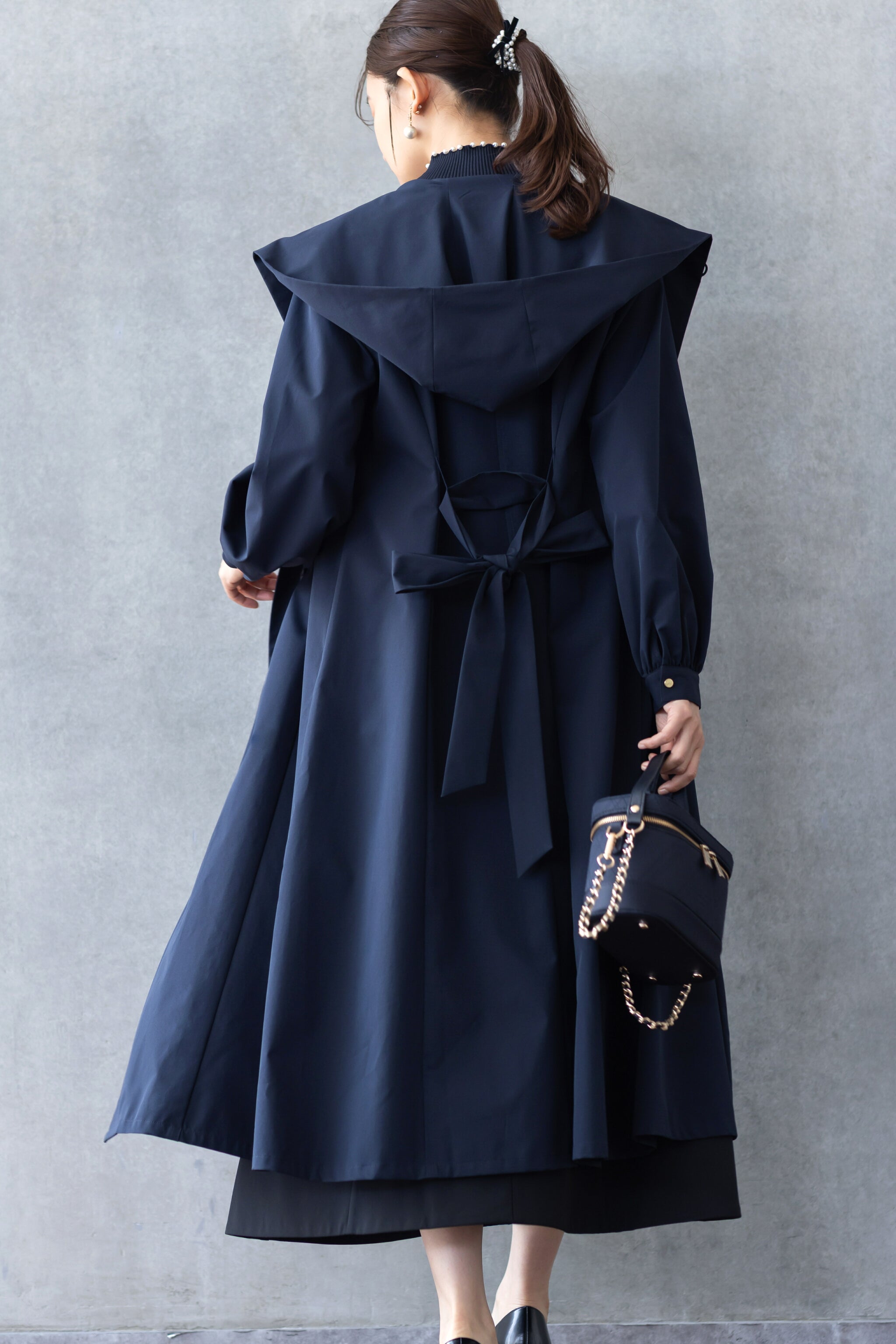 新品未使用 ニーナミュウNinamew トレンチコート ブラウン 花柄 秋に⭐︎ 新品未使用 ニーナミュウNinamew トレンチコート ブラウン 花柄