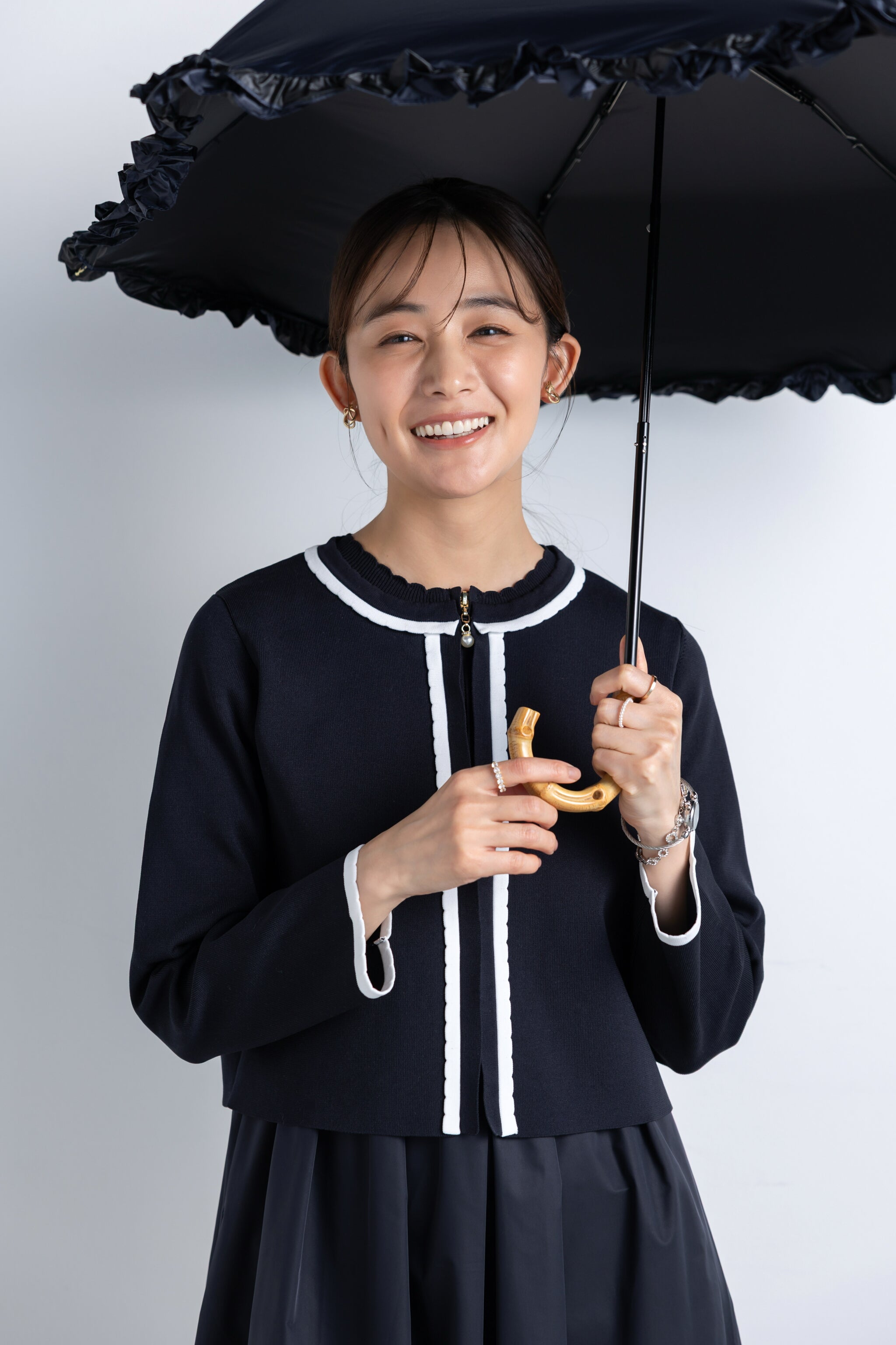雨でもハレの日スカラップニットカーディガン – Ame no chi Hare